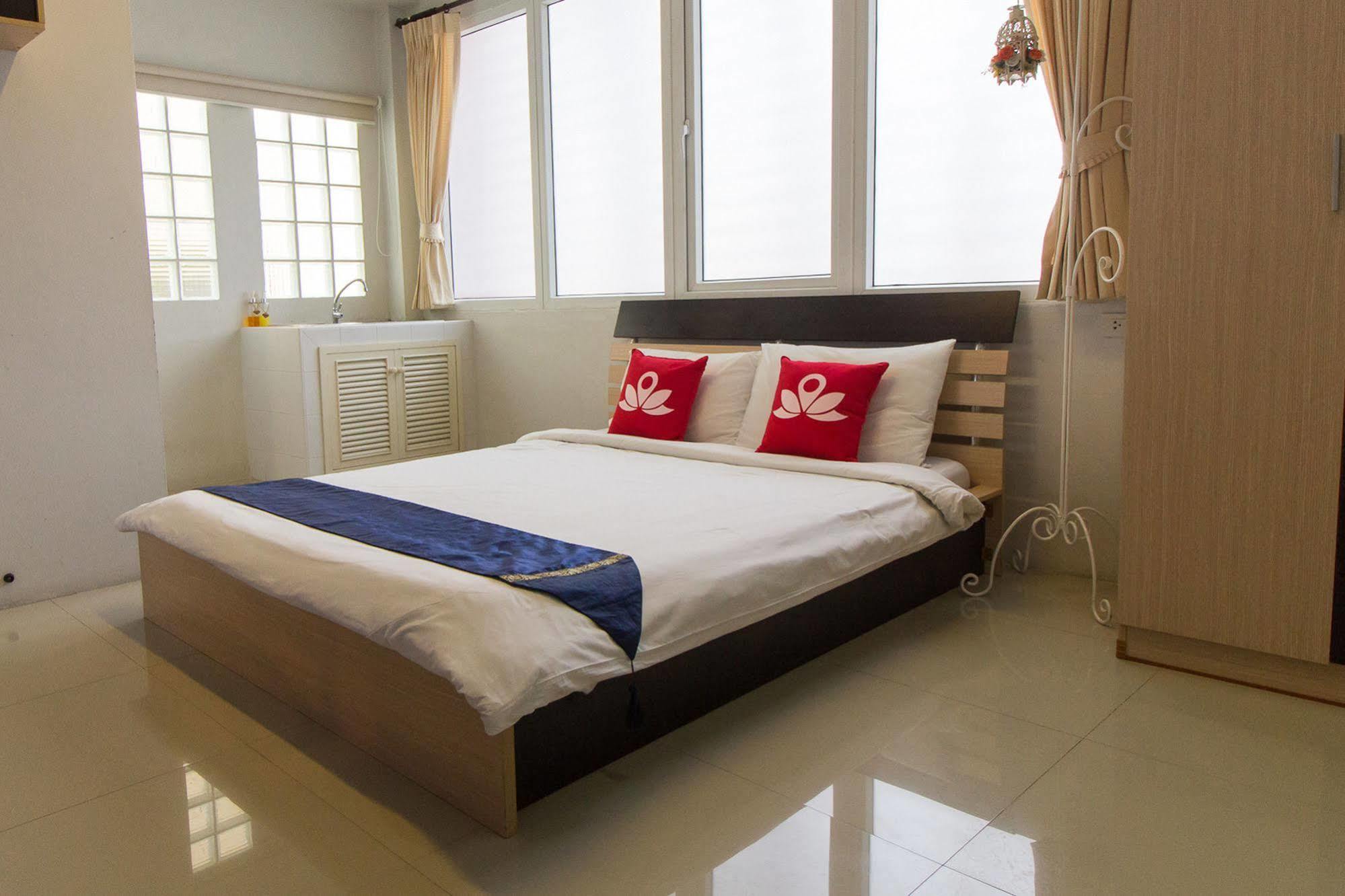 Zen Rooms Damrongrak Road Bangkok Dış mekan fotoğraf